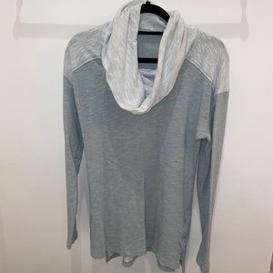 Columbia Lightweight Sweater